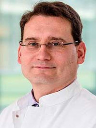 Dr. Rheumatologist Miroslav
